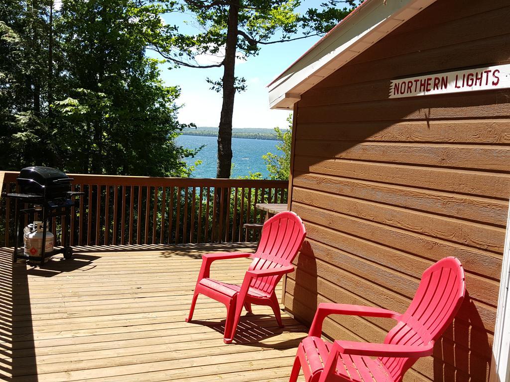 Red Lodge Resort Little Current Exterior foto